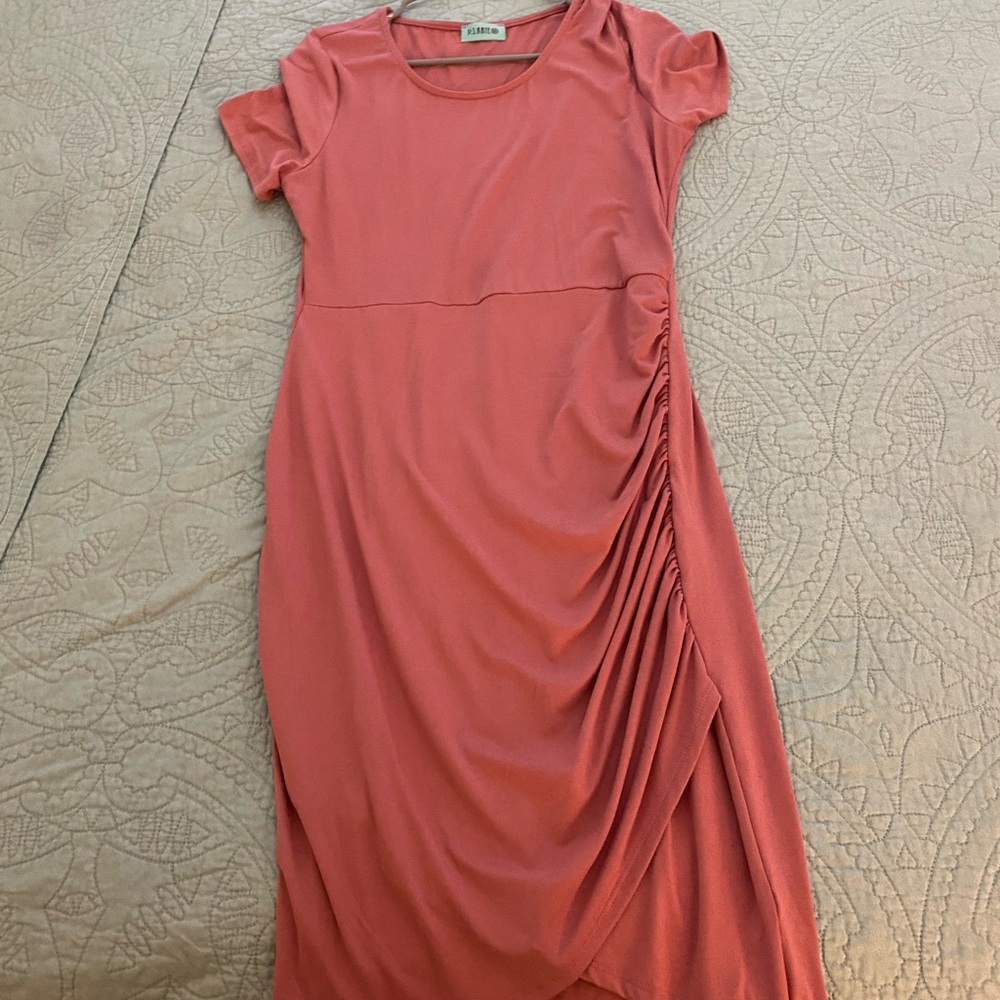 Size medium mauve